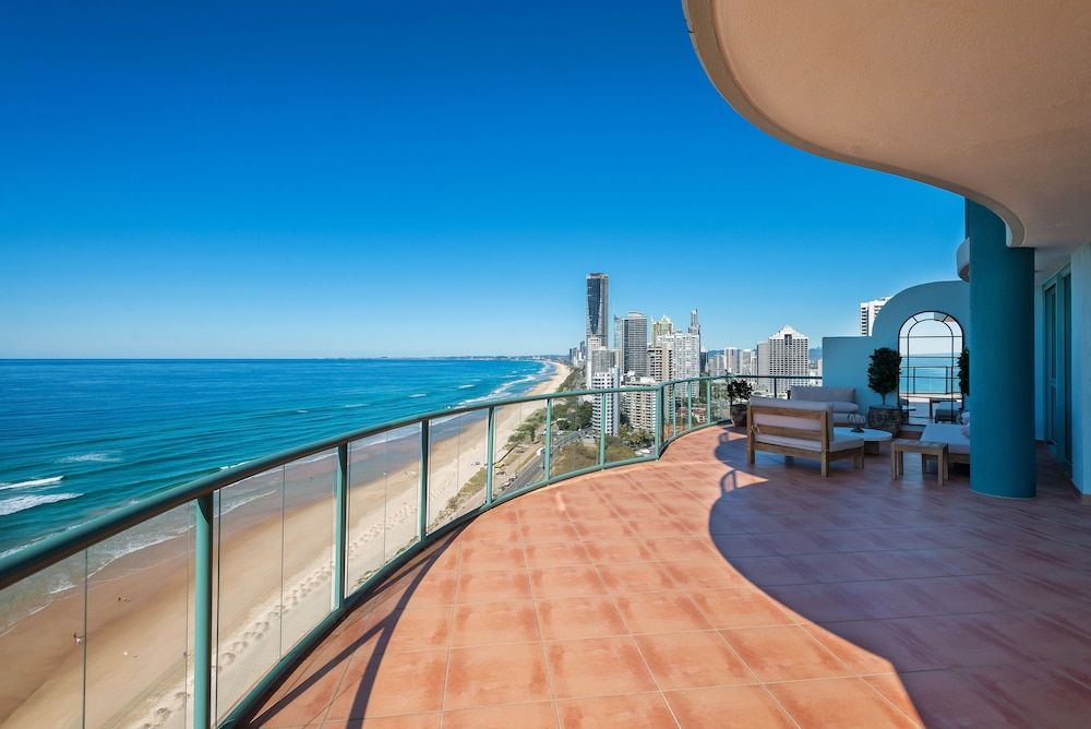 The Waterford on Main Beach Sub-Penthouse, 3 Bedrooms, Balcony, Oceanfront 7
