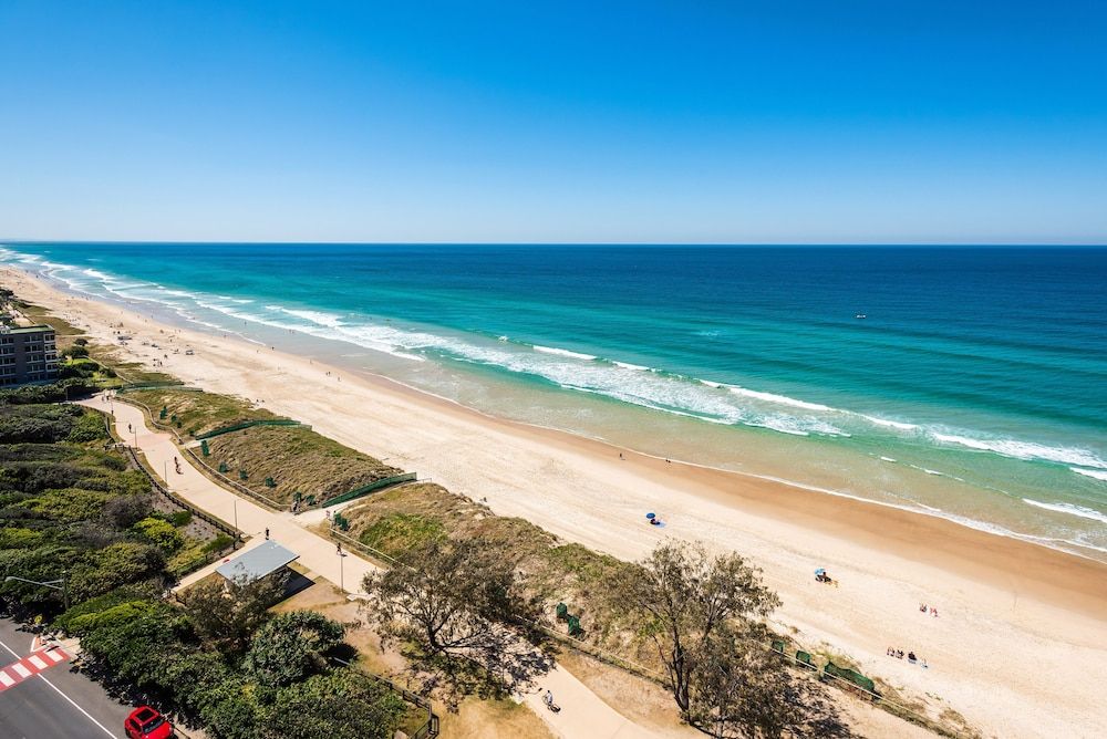 The Waterford on Main Beach 2 Bedrooms Ocean View 39