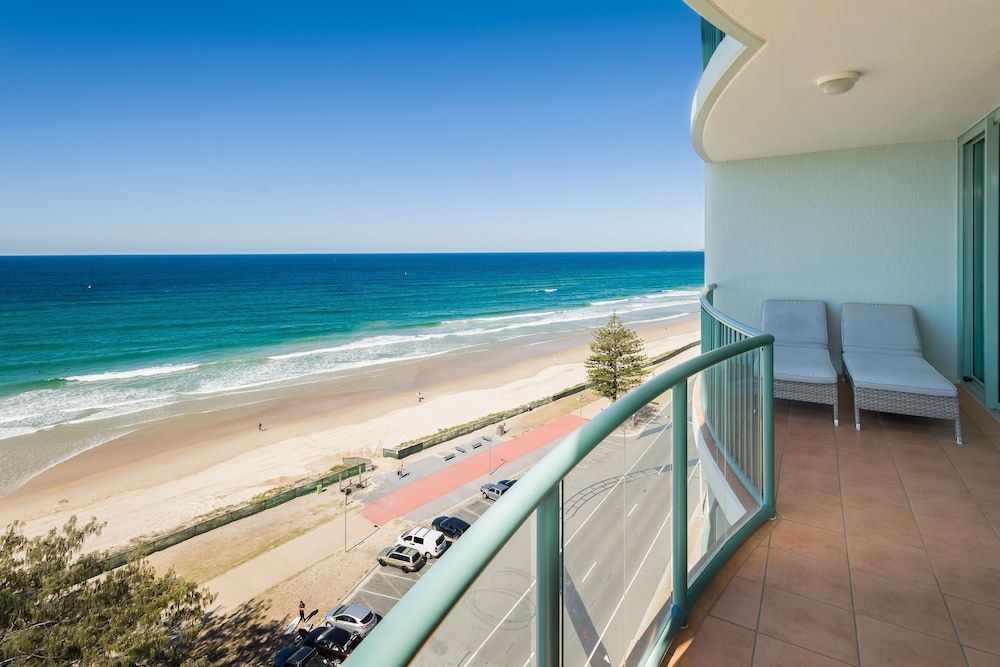The Waterford on Main Beach 2 Bedrooms Ocean View 29