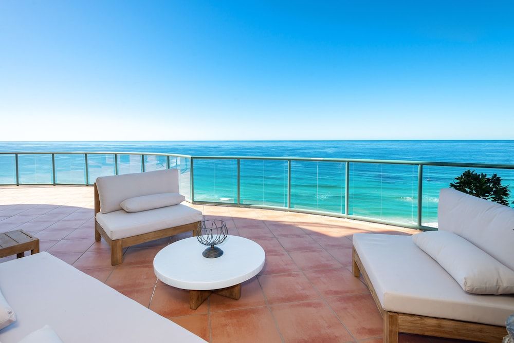 The Waterford on Main Beach Sub-Penthouse, 3 Bedrooms, Balcony, Oceanfront 5