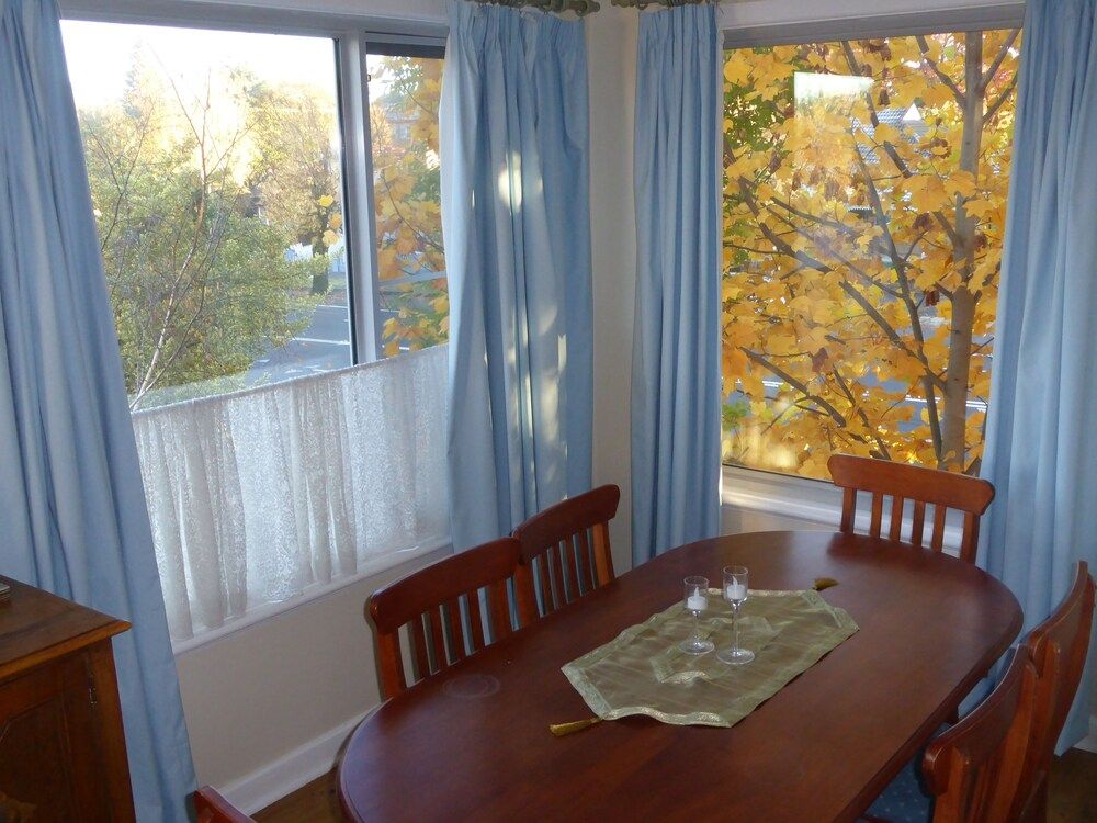 The Lawson 2 Apartment