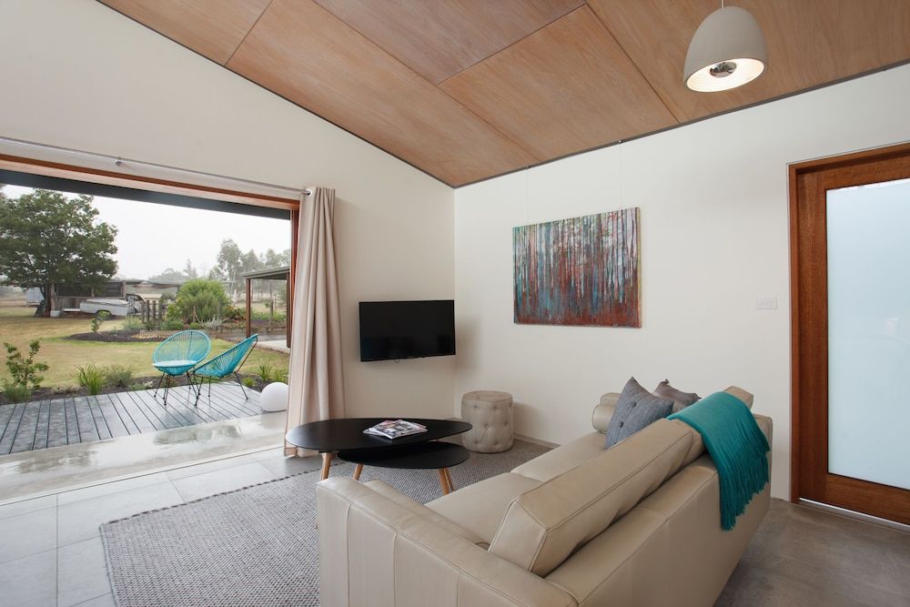 Studio 367 Studio 1 9