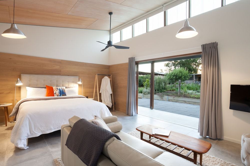 Studio 367 Studio 1 2