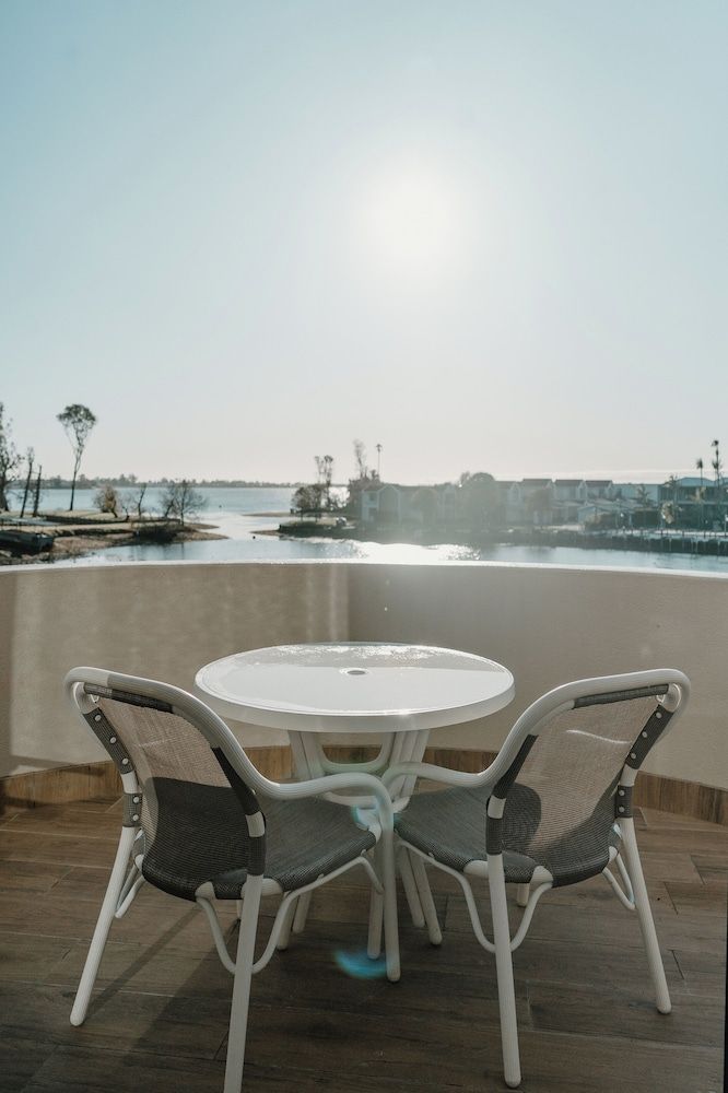 Lake Mulwala Boatel Standard Apartment, 1 Bedroom, Non Smoking, Kitchen (Apartment) 3