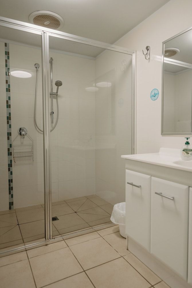 Lake Mulwala Boatel Standard Apartment, 2 Bedrooms, Non Smoking, Kitchen (Apartment) 7