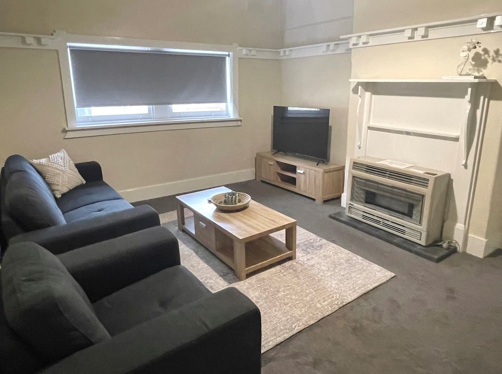 Heritage Inn Bathurst House 6