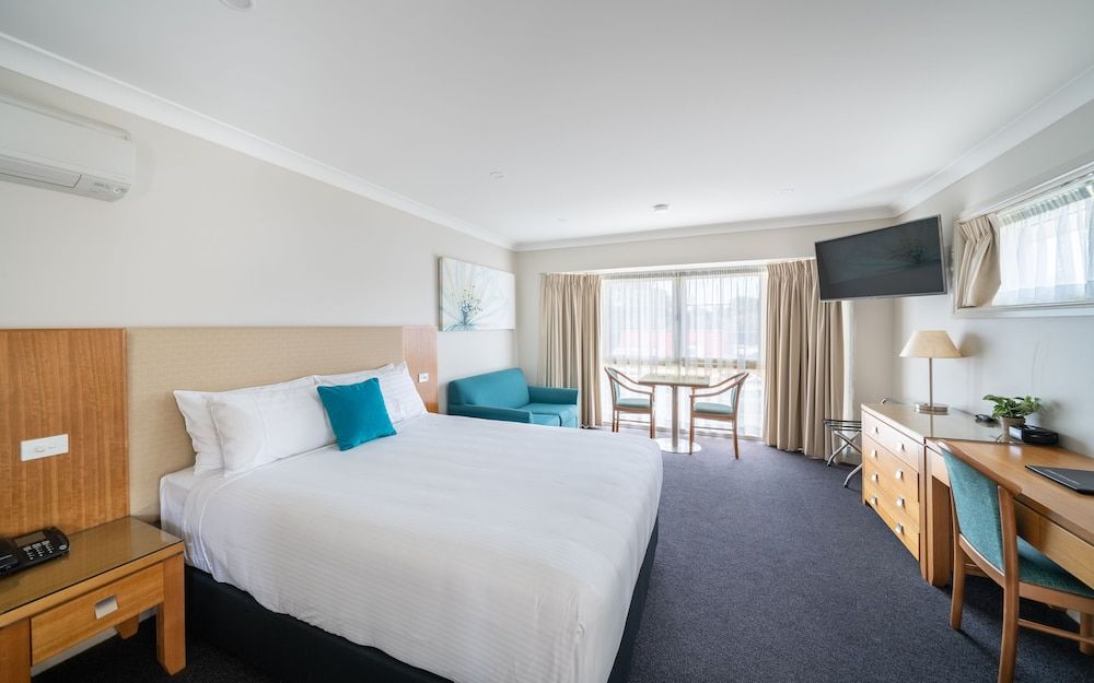 Heritage Inn Bathurst Deluxe Queen Suite