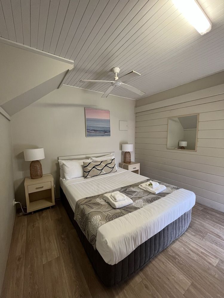 Beach Walk 6 Berth Semi-detached