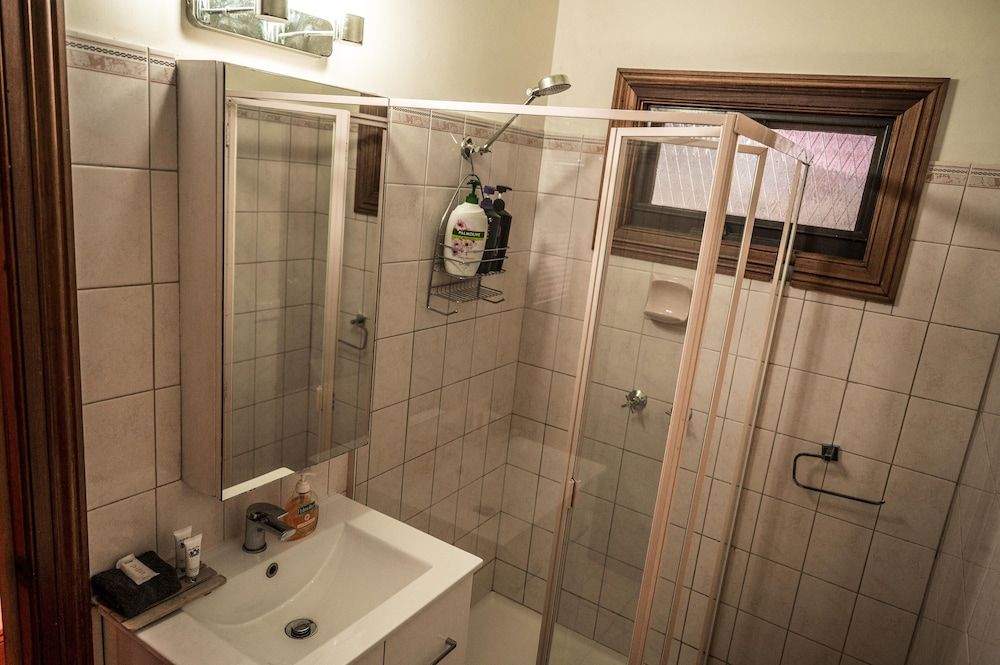 Bells Estate Great Ocean Road Cottages Standard Suite, 2 Bedrooms, Non Smoking, Kitchen (Large Villa) 5