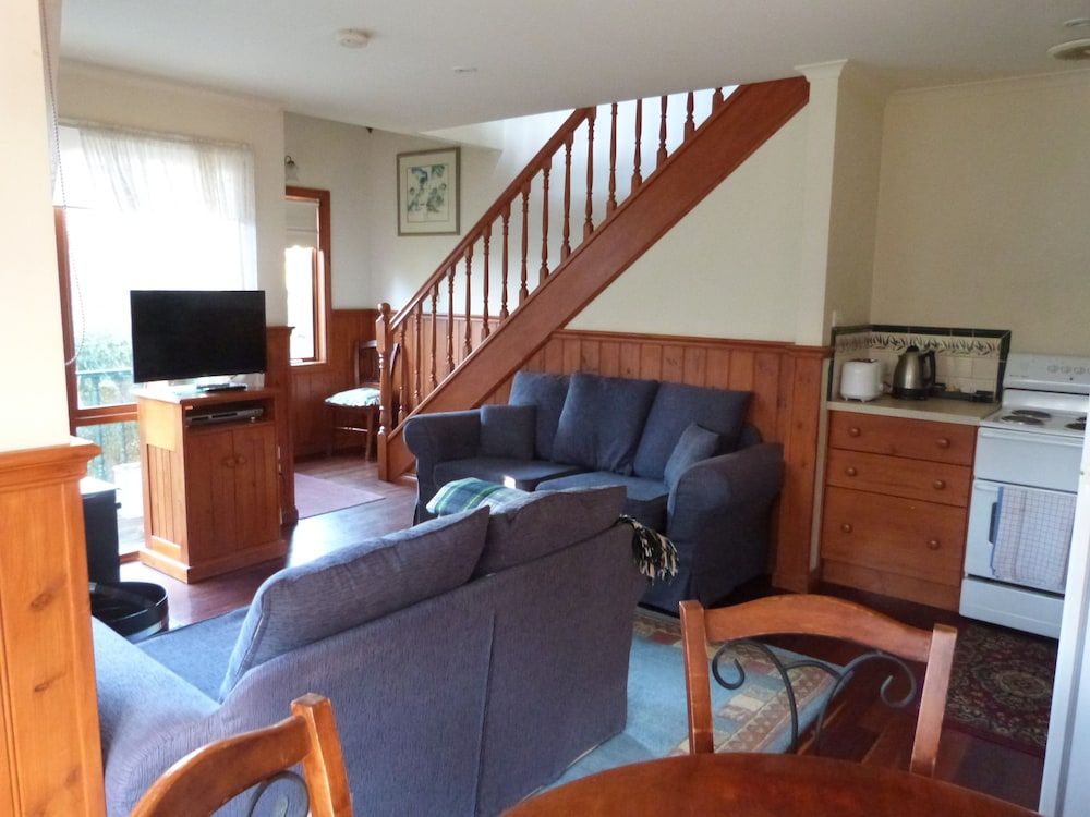 Bells Estate Great Ocean Road Cottages Standard Suite, 2 Bedrooms, Non Smoking, Kitchen (Valley View Cottage) 4