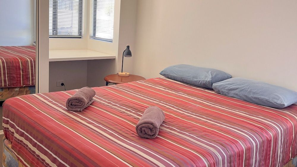 Jurien Bay Tourist Park Basic Mobile Home 3