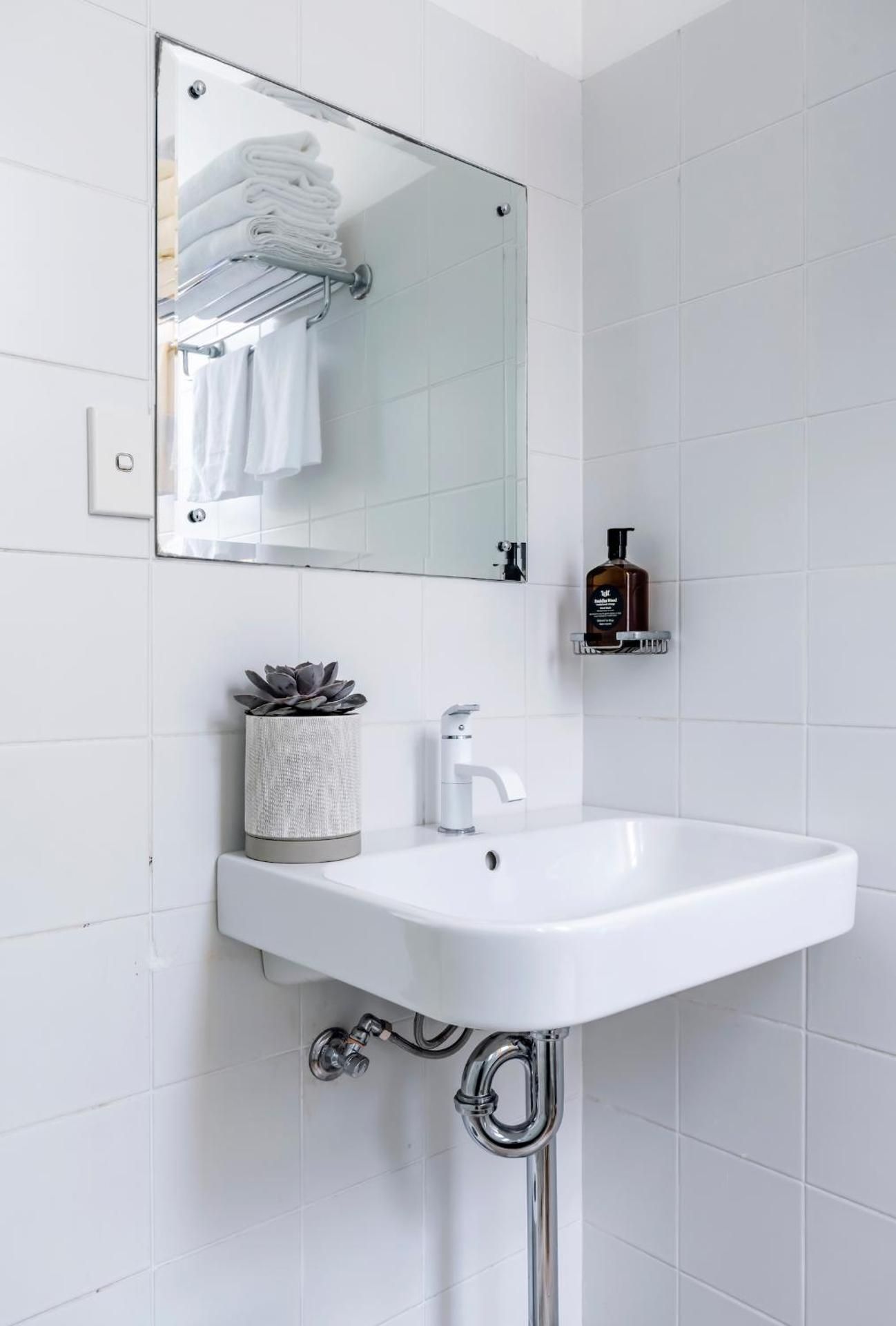Gumleaf Suite