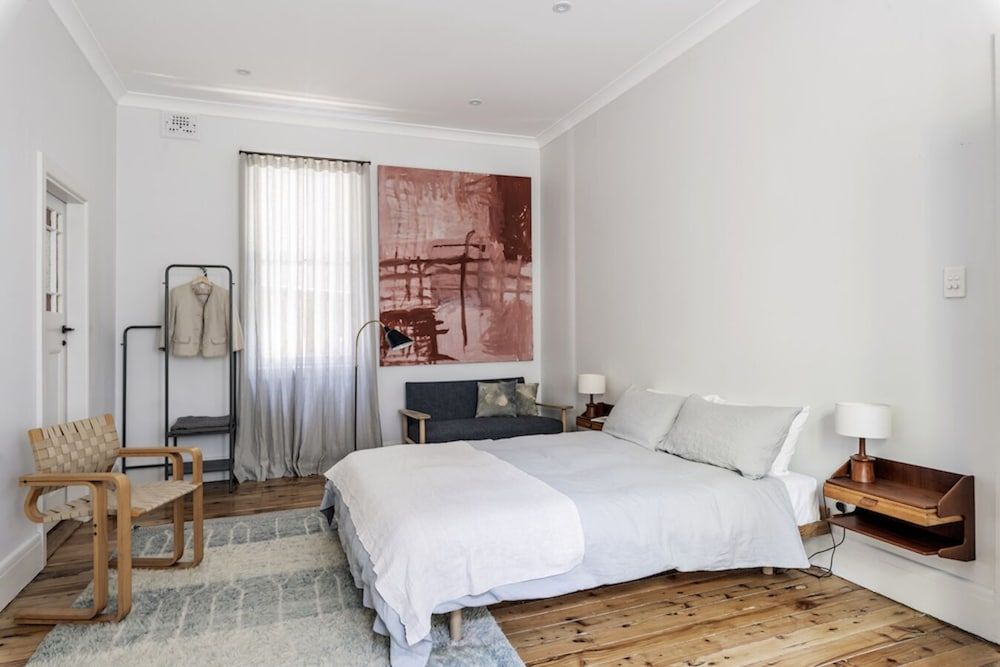 2 Ivy Room