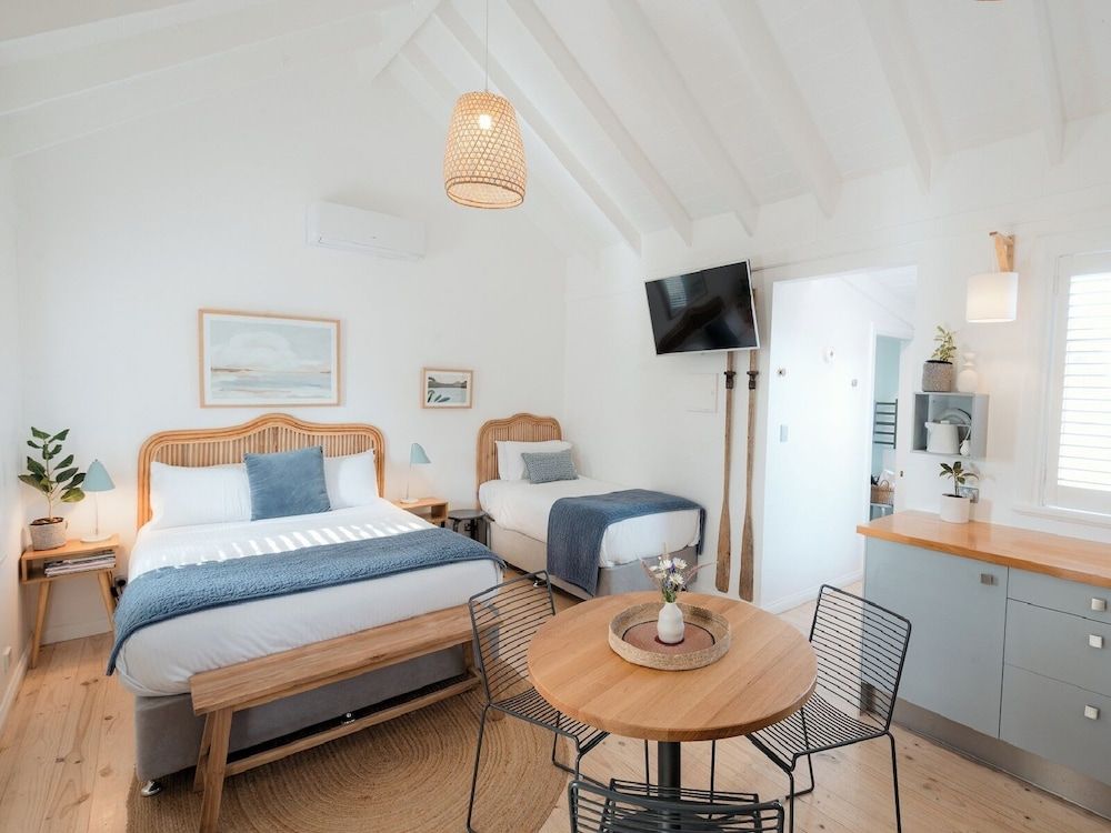 Beach Huts Middleton Standard Apartment, 1 Bedroom, Non Smoking, Kitchenette (Noosa) 2