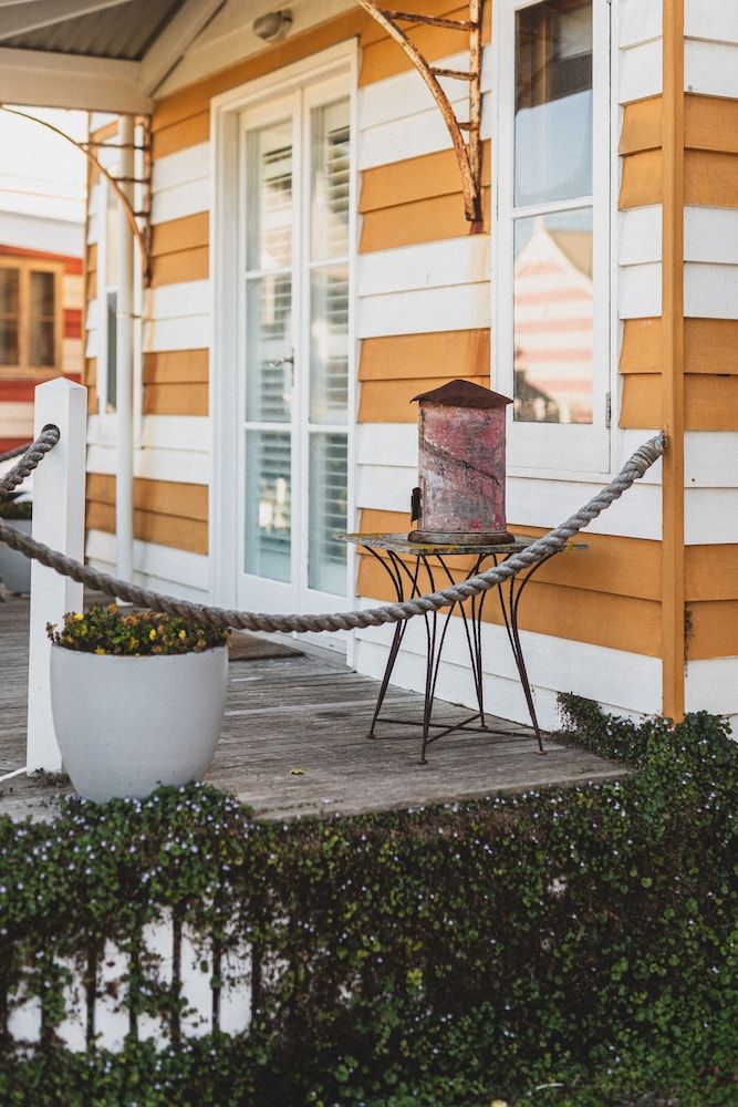 Beach Huts Middleton Romantic Apartment, 1 Bedroom, Non Smoking, Kitchenette (Coolum) 4