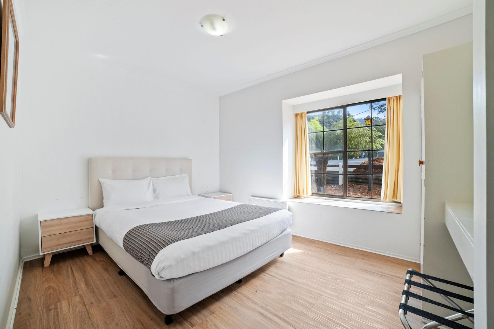 Apartment with 2 Beds and Kitchenette