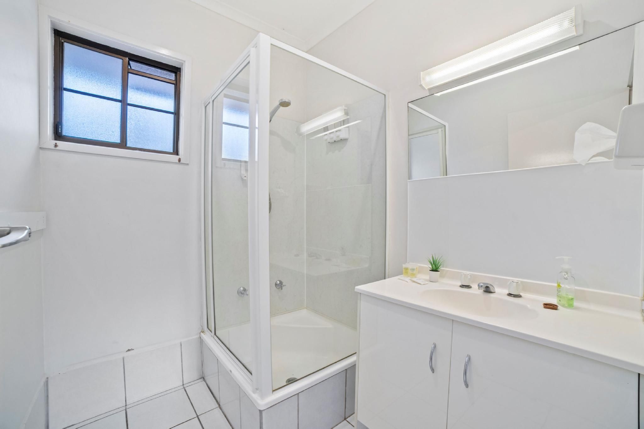 Apartment with 2 Beds and Kitchenette