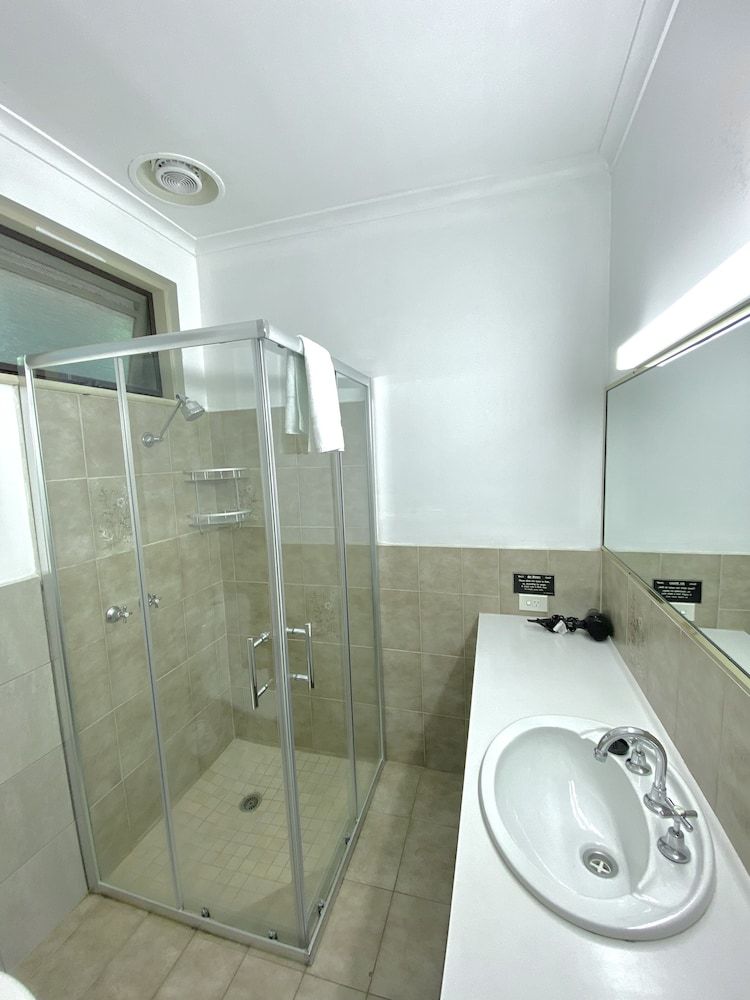 One Bedroom Apartment