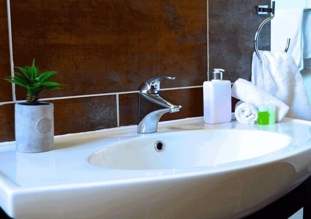 Little River Bed & Breakfast Standard Room, 1 King Bed (Publicans Room) 2