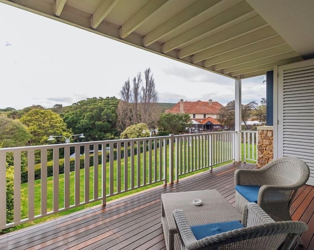 Caves House Hotel Yallingup Apartment, 1 Bedroom, Garden View 3