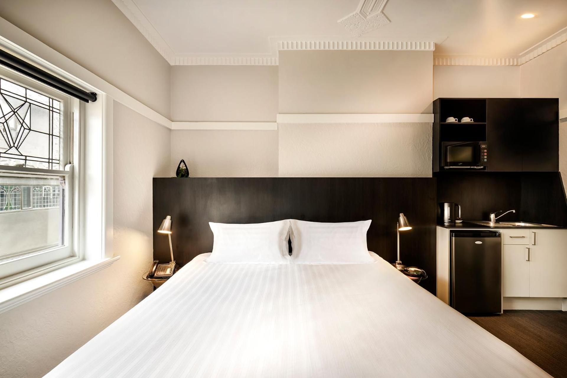 Como King Room (1 King Bed)