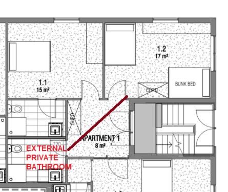 Como Court Triple Room with Private External Bathroom 2