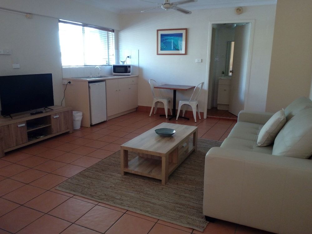 Lake Central Studio 5