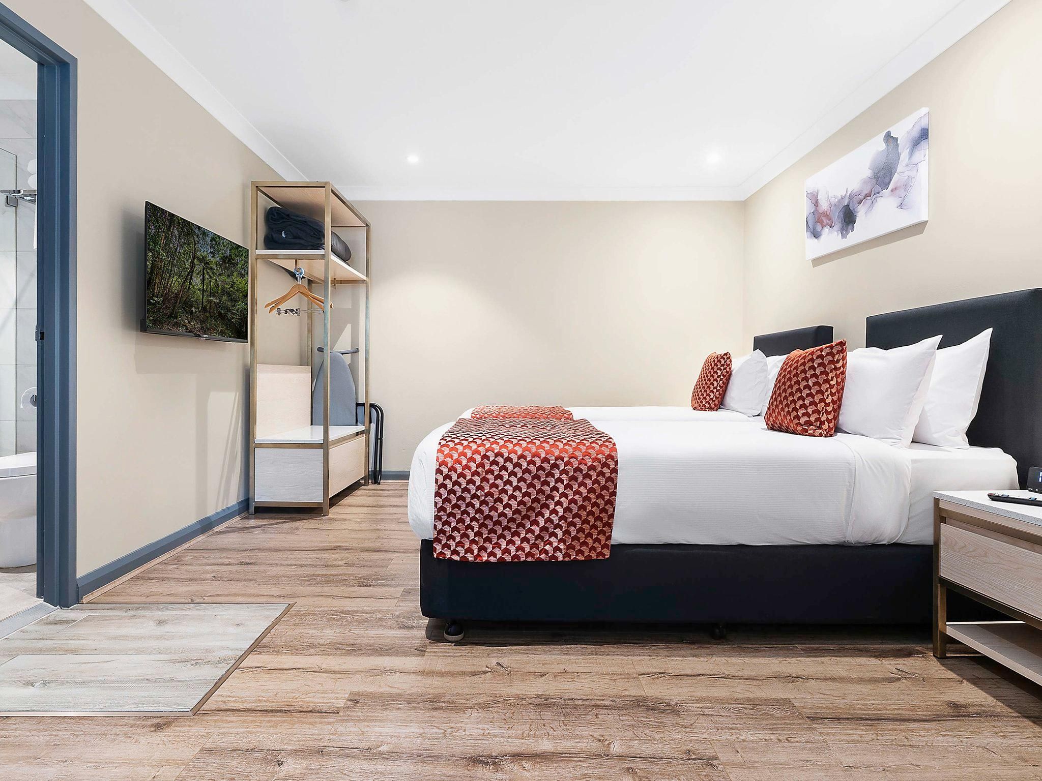 Standard Room with King Bed