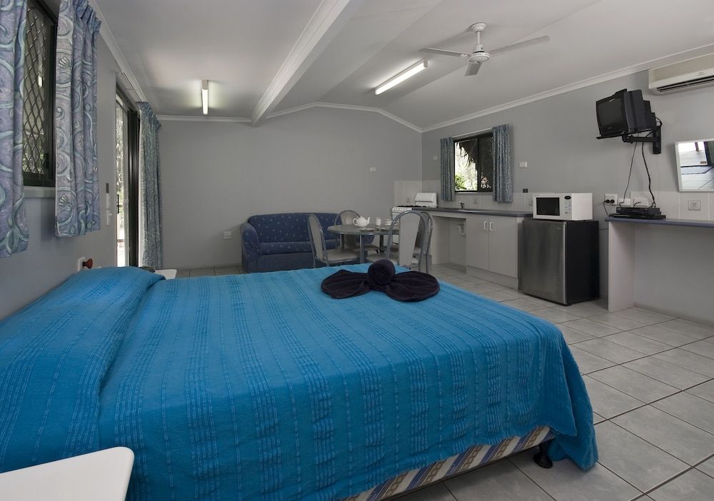 Standard Studio, Non Smoking, Kitchen (DISABLED VILLA DEAL)