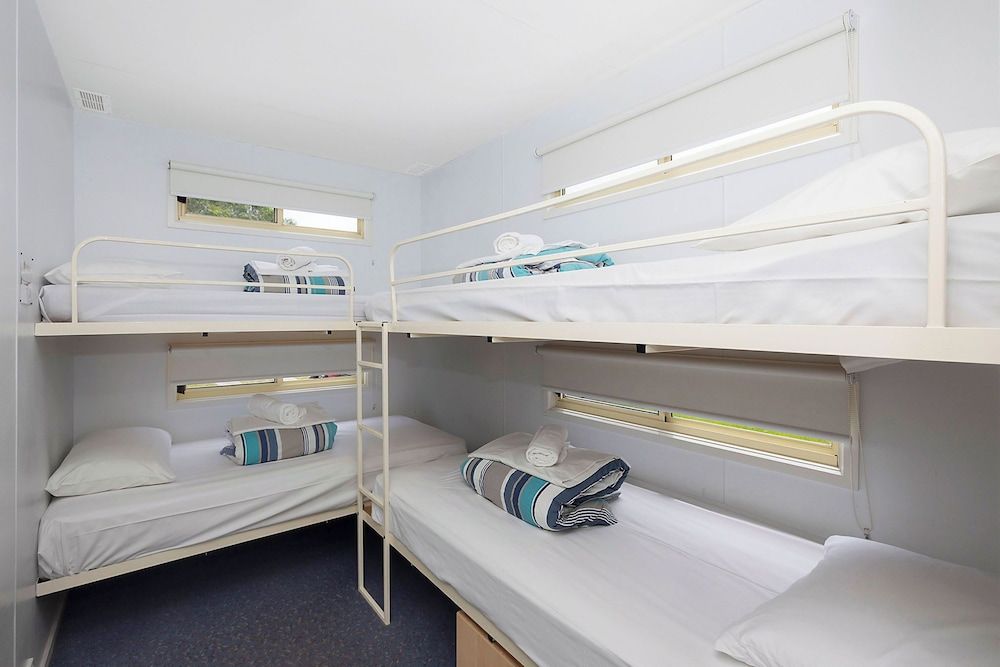 Standard Cabin - Sleeps 6 - Dog Friendly