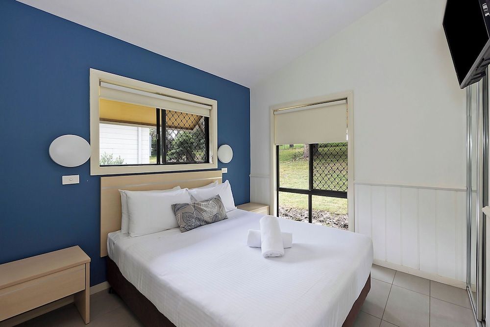 Deluxe Cabin - Sleeps 4