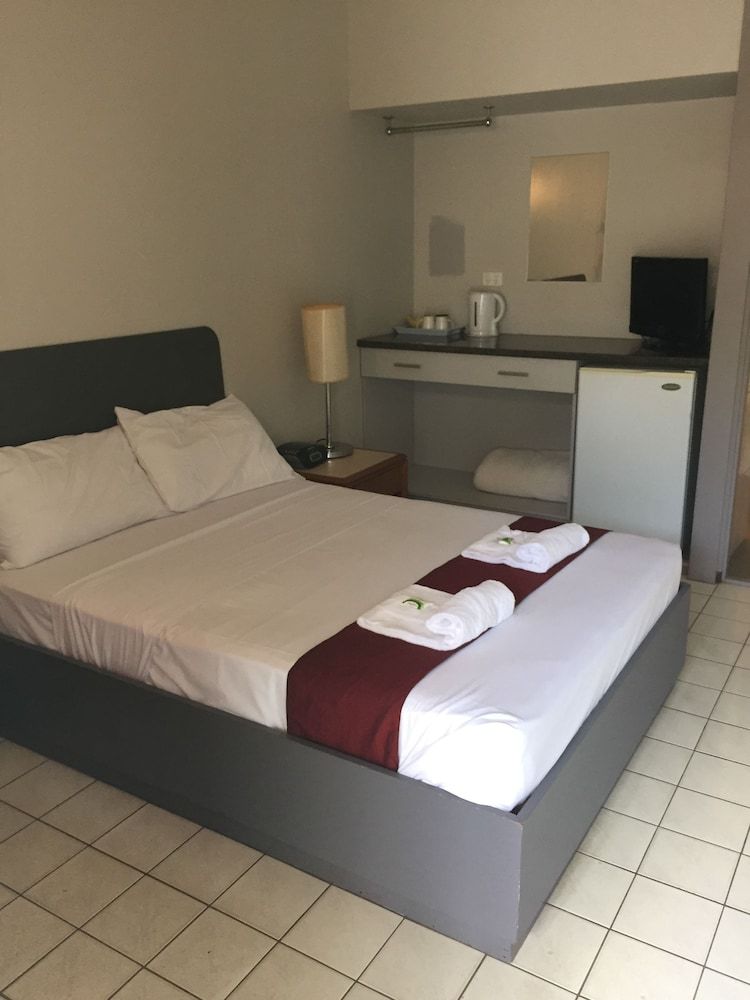 Capricornia Motel Standard Room 3
