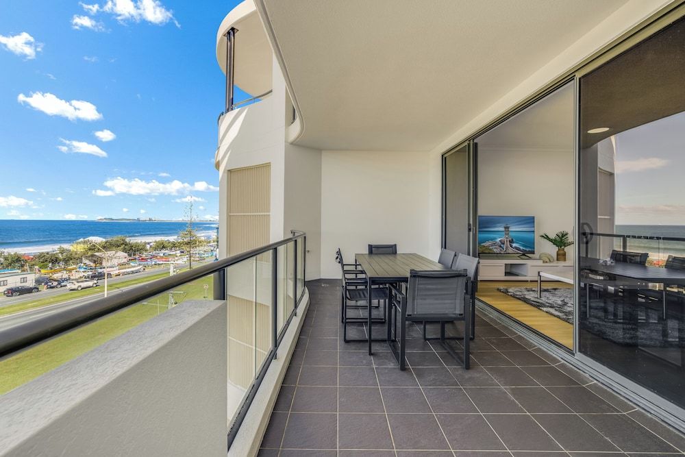 Meridian Alex Beach Apartments Beachfront Apartment, 2 Bedrooms 7
