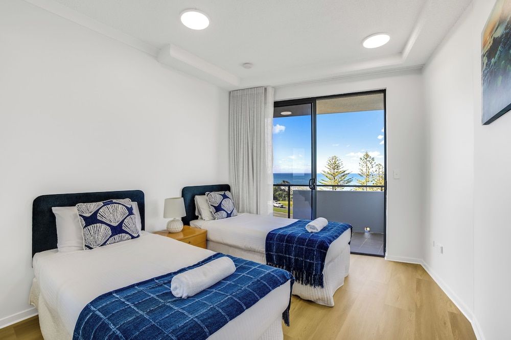 Meridian Alex Beach Apartments Beachfront Apartment, 2 Bedrooms 2