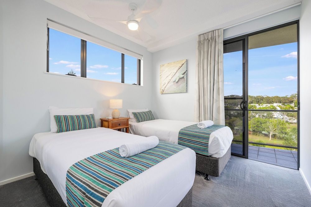 Meridian Alex Beach Apartments Superior Beachfront Apartment, 2 Bedrooms 4