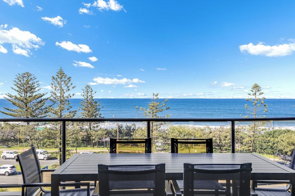 Meridian Alex Beach Apartments Beachfront Apartment, 2 Bedrooms 6