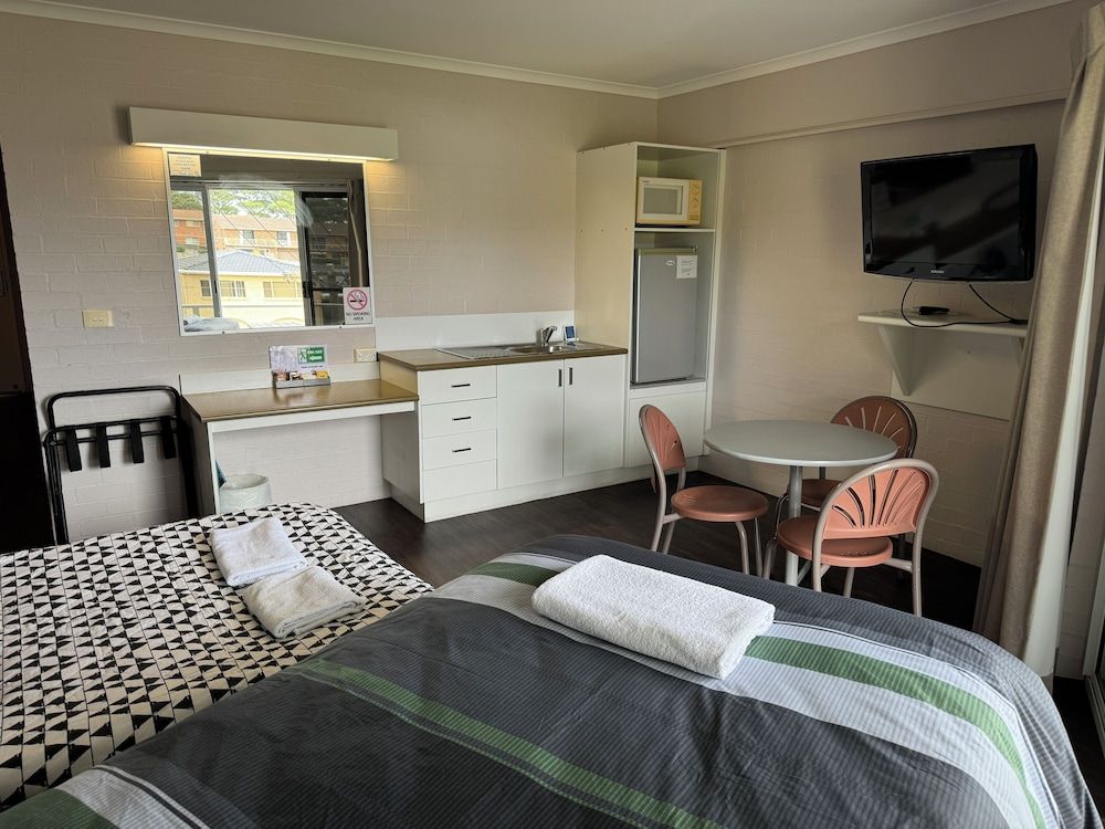 1 Bedroom Upstairs Suite