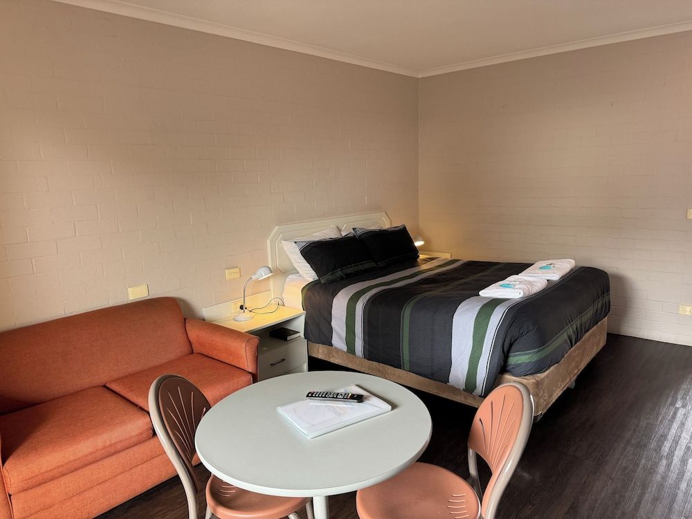 Ulladulla Harbour Motel Downstairs Motel Suites 2