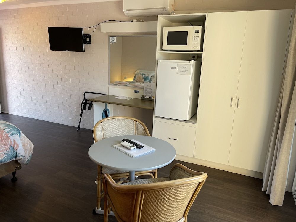 Ulladulla Harbour Motel Downstairs Motel Suites 6