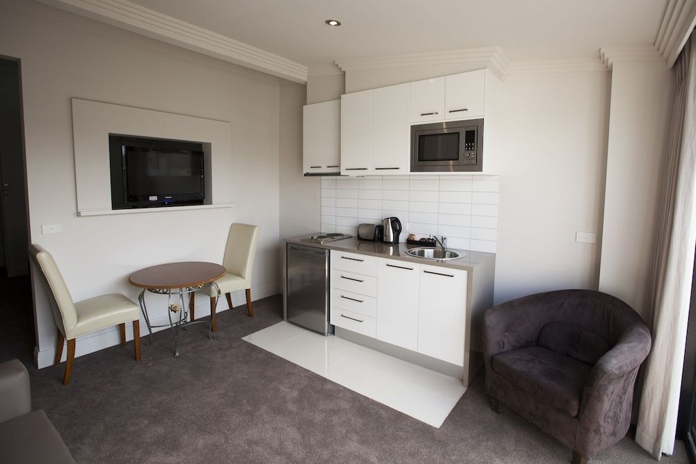 Southgate Motor Inn One Bedroom Apartment 5