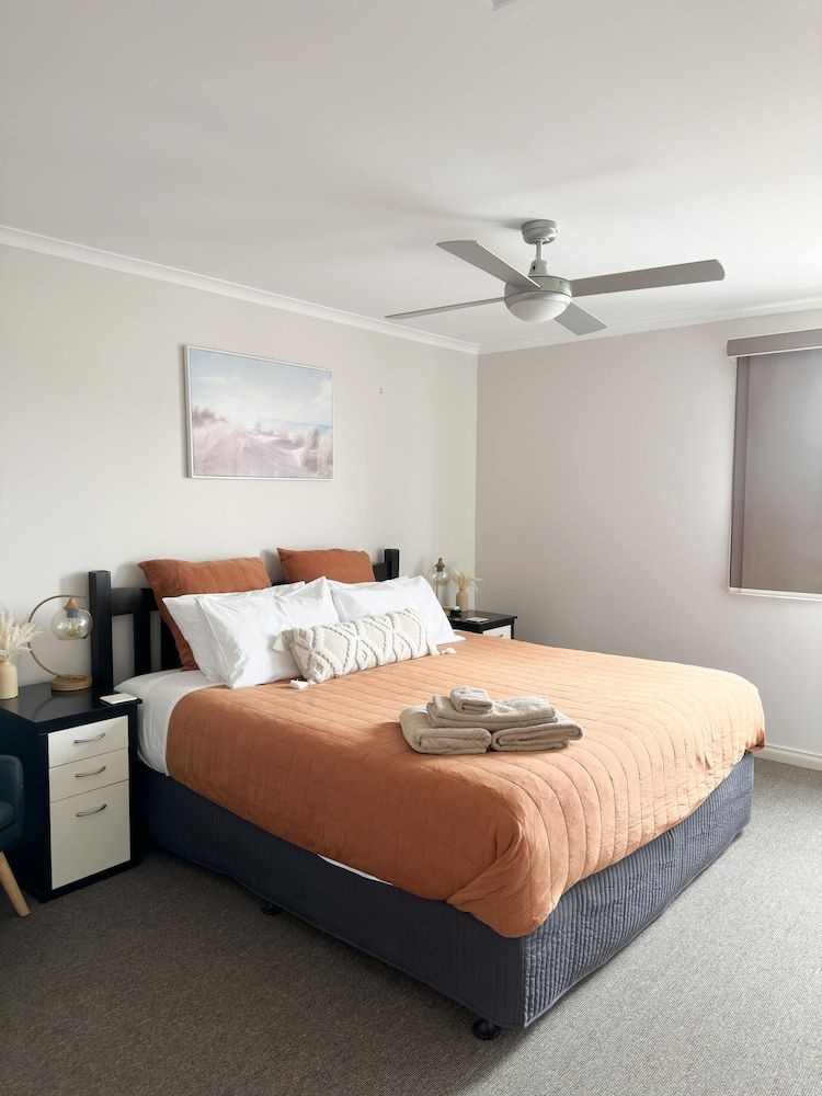 Port Vincent Motel & Apartments Deluxe Studio Suite, 1 King Bed