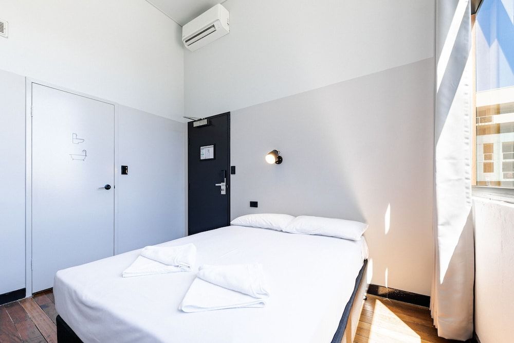 Bunk Backpackers Double Ensuite 2
