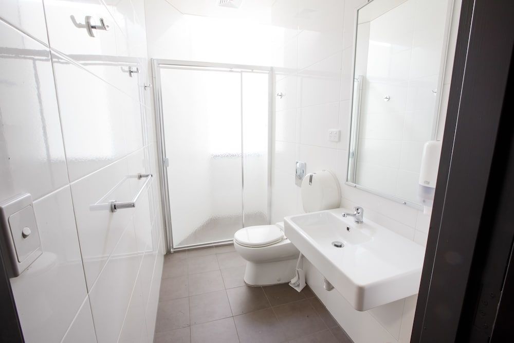 Bunk Backpackers Double Ensuite 3