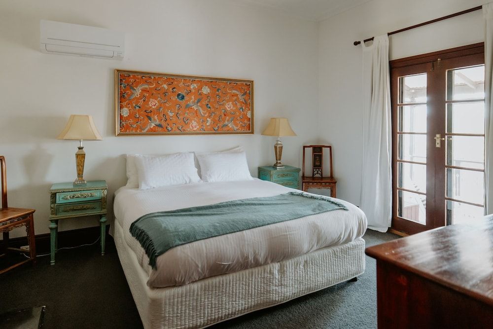 Superior Suite, 1 King Bed, Balcony