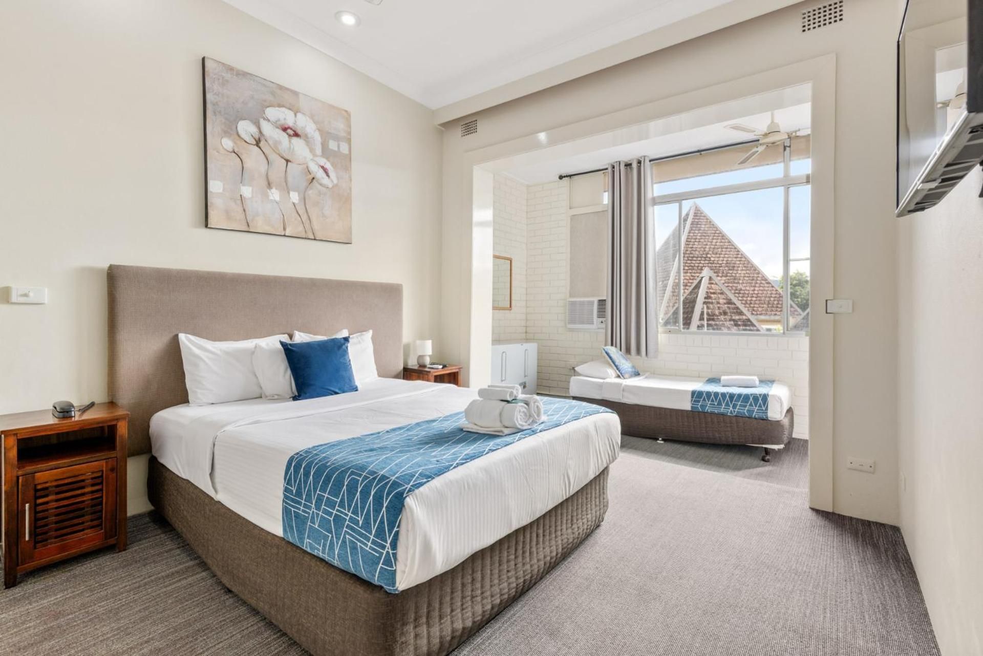 Self Contained Apartment with Separated bedroom - 5 Pax - Top View