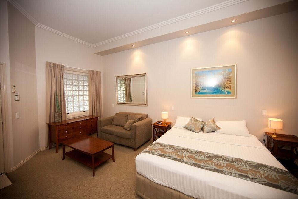 Deluxe Studio, 1 King Bed