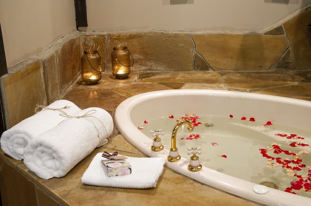 Aquila Nova Retreat Sol Spa Suite 8