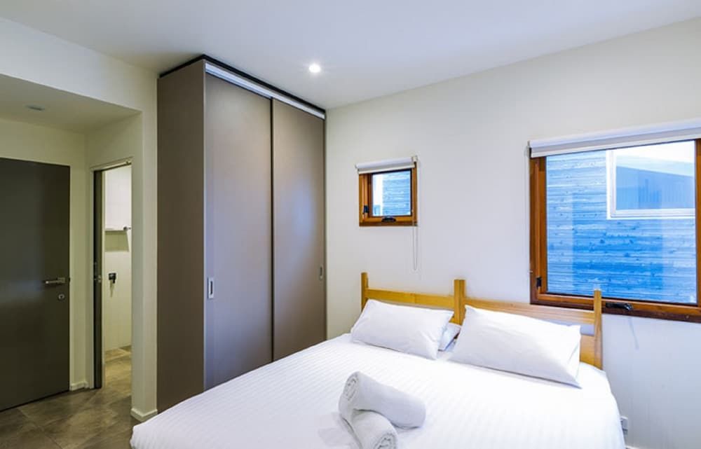 Two Bedroom 4 - Larissa
