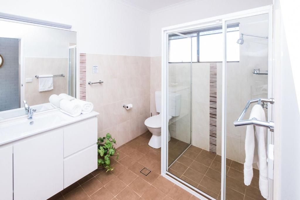 Mollymook Seascape Motel & Apartments Studio Room 2