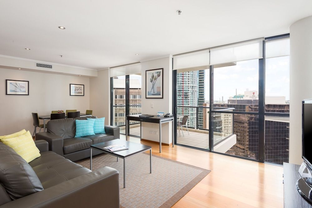 Quest River Park Central 3 Bedroom Apartment 11